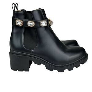 Steve Madden Amulet Rhinestone Chelsea Ankle Boots Black Size 8 Rubber Sole